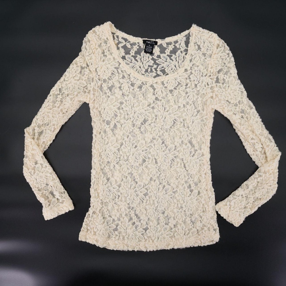 Rue 21 Cream floral lace top